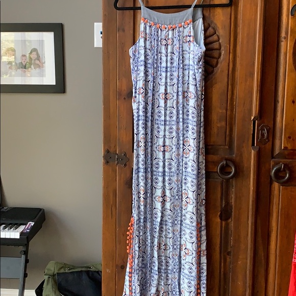 Dress - Picture 5 of 5